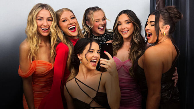 Dance Moms: The Reunion Lifetime